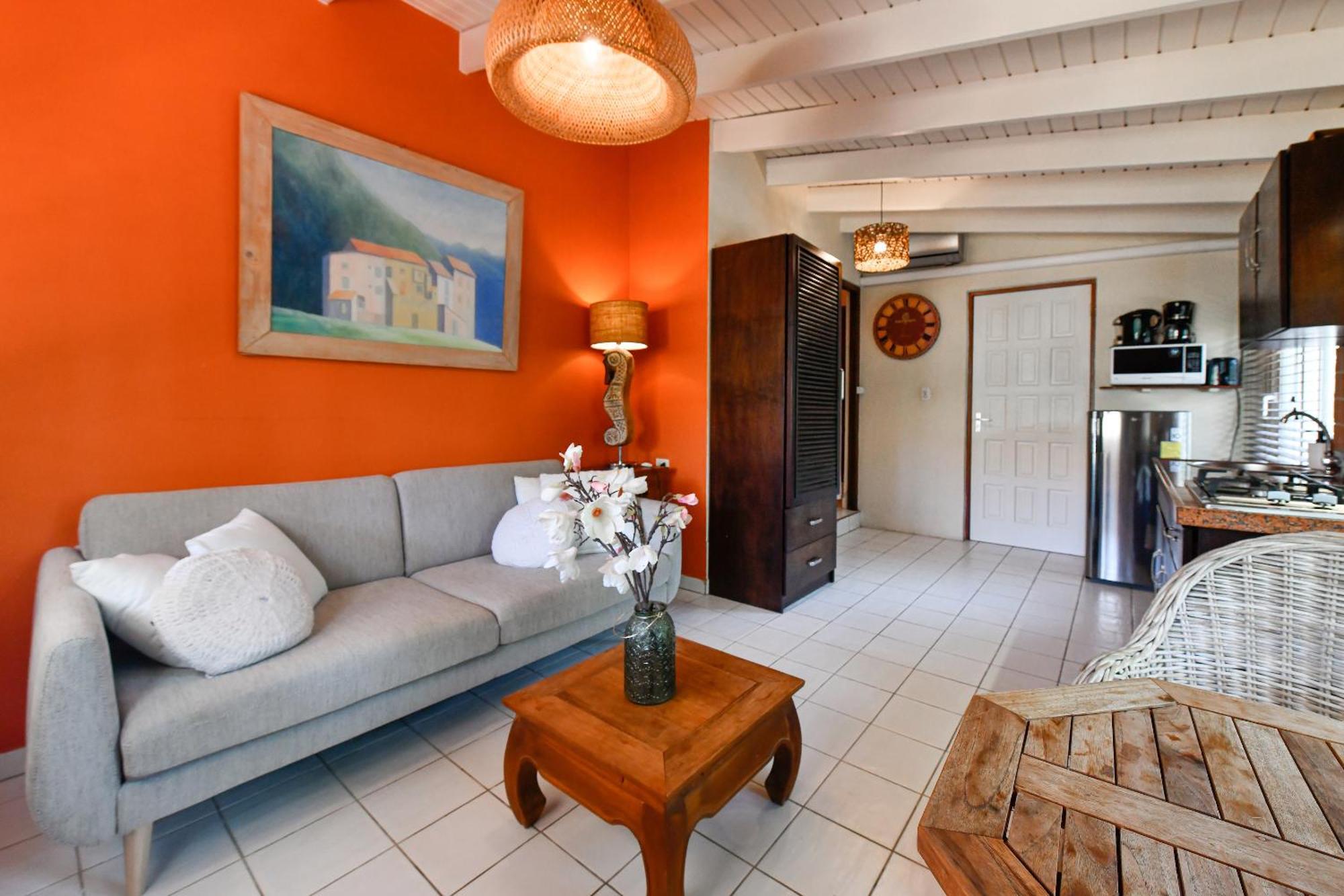 Brisas Studio Apartments (Adults Only) Palm Beach Екстер'єр фото