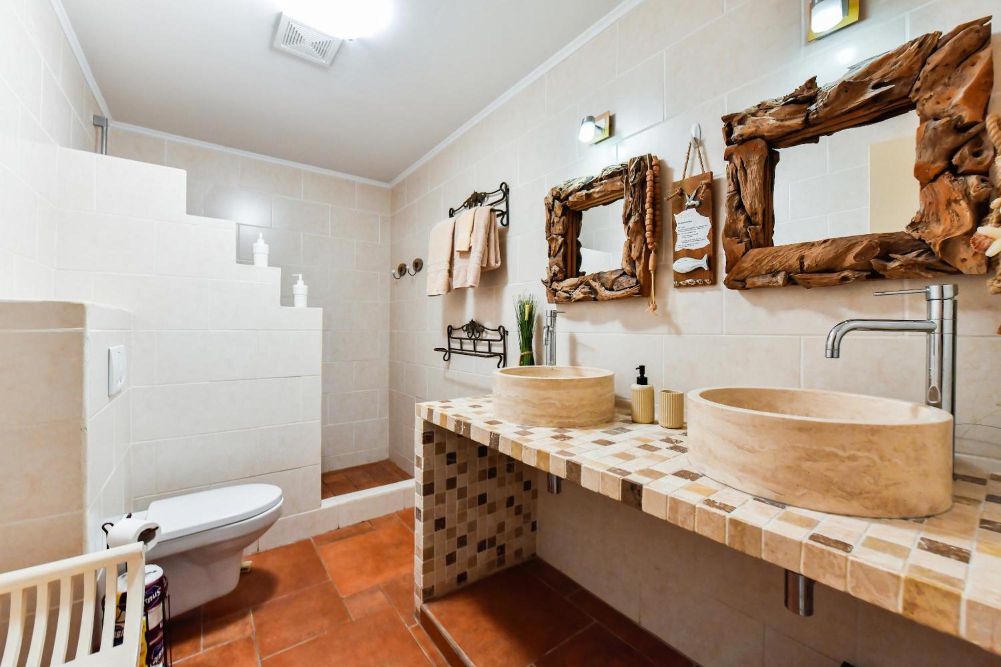 Brisas Studio Apartments (Adults Only) Palm Beach Екстер'єр фото